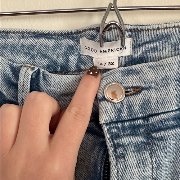 Good American Light Blue Straight Leg Jeans - Picture 2 of 4